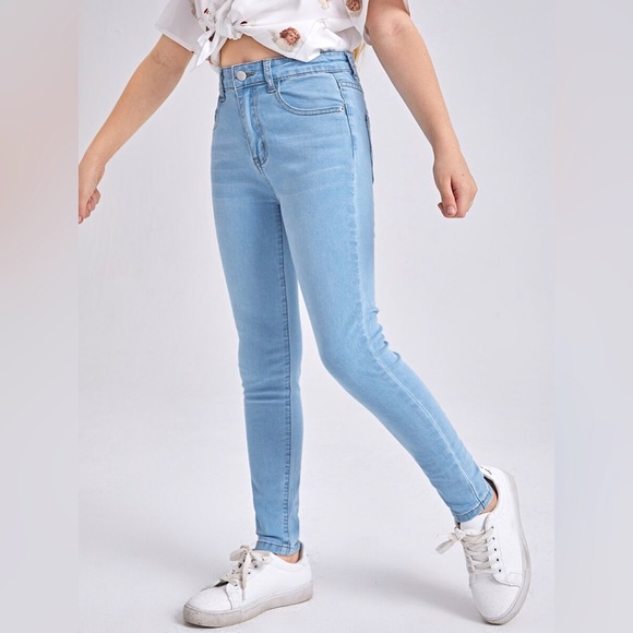 Girls Zipper Fly Slim Jeans - Picture 3 of 5